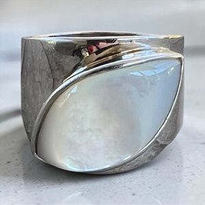 Sterling Silver Mother of Pearl Statement Ring CFJ Thailand Size 8.75